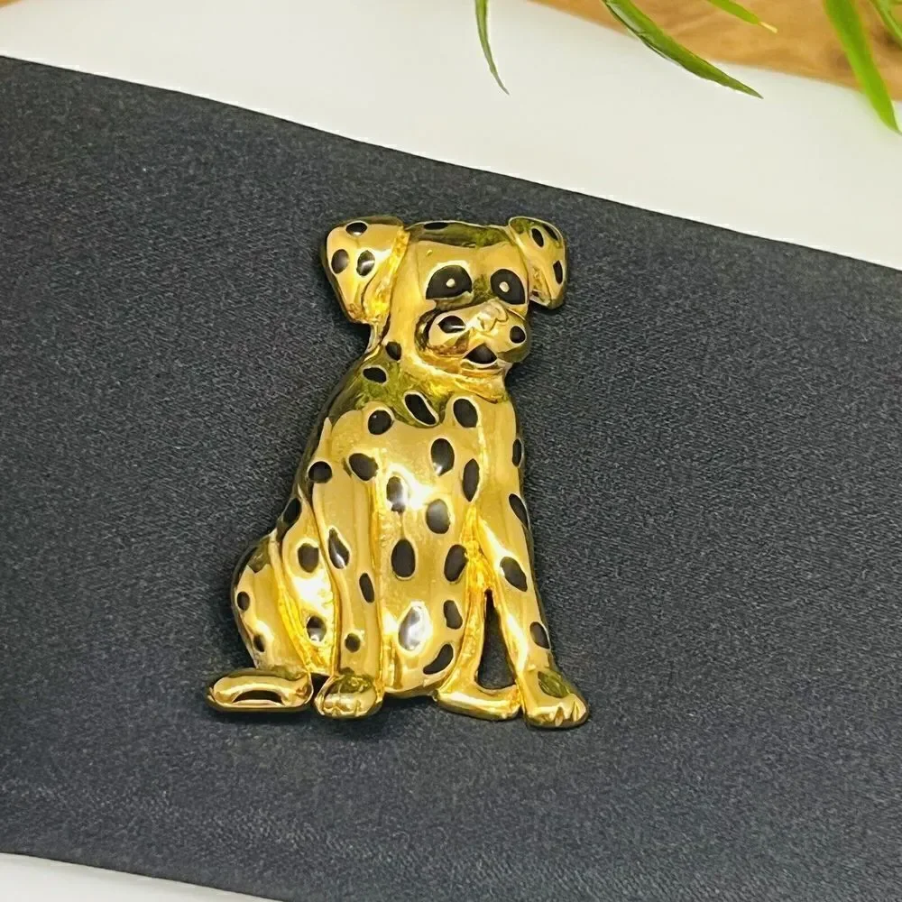 Vintage Black Enamel Spotted Dalmatian Dog Puppy Animal Brooch Gold Pin 1177